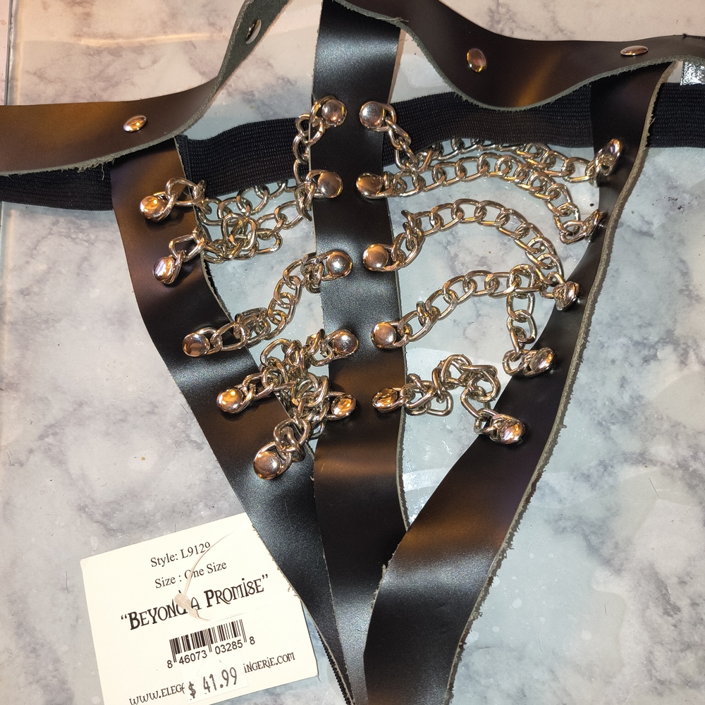 Black and Silver Chain Belt